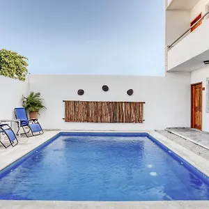 Capital O Yukon Playa del Carmen