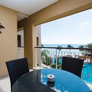Oceanfront El Faro Surf 302 Apartment